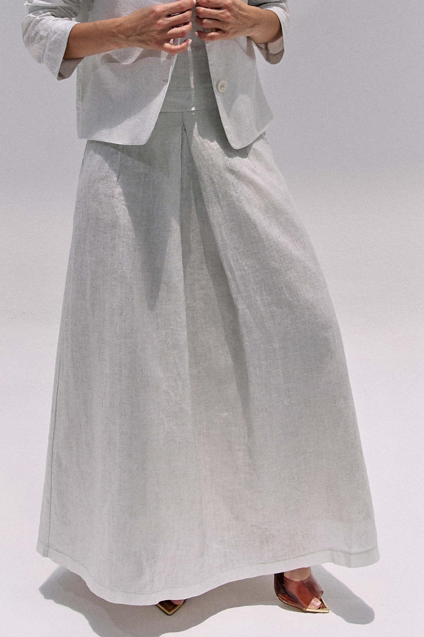 A-LINE EVARA SKIRT | GLOSSY WHITE