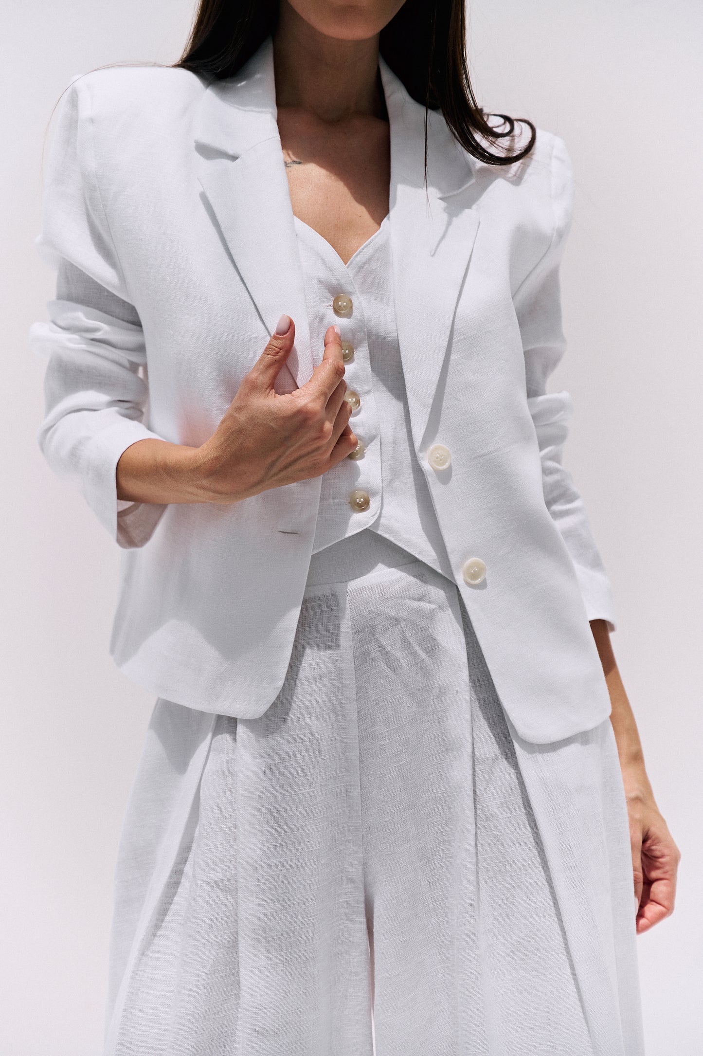 WHITE LINEN BLAZER